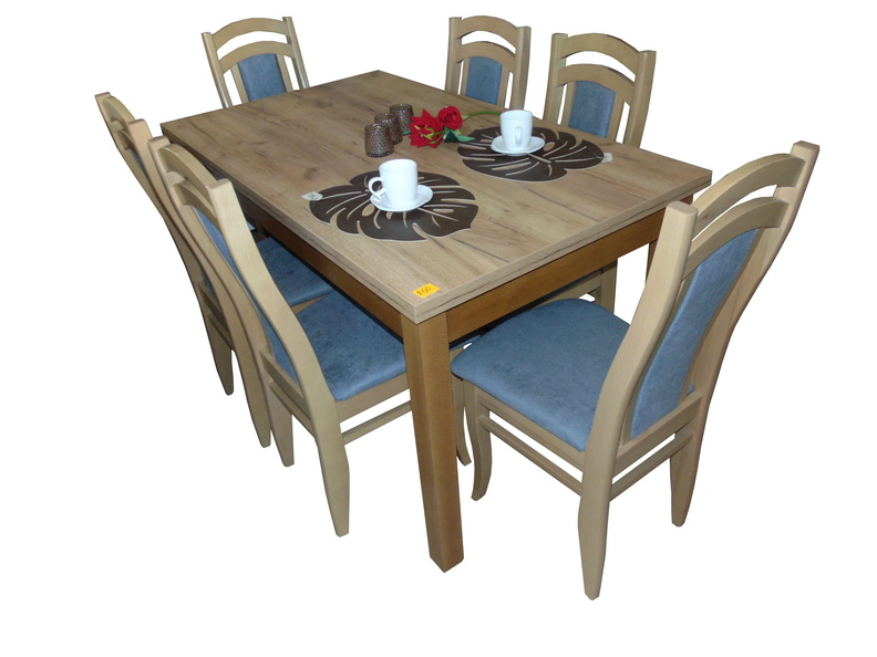 Drewniany stół z krzesłami .jpg